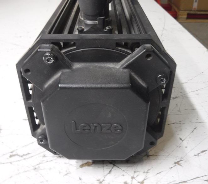 Serwomotor asynchroniczny Lenze