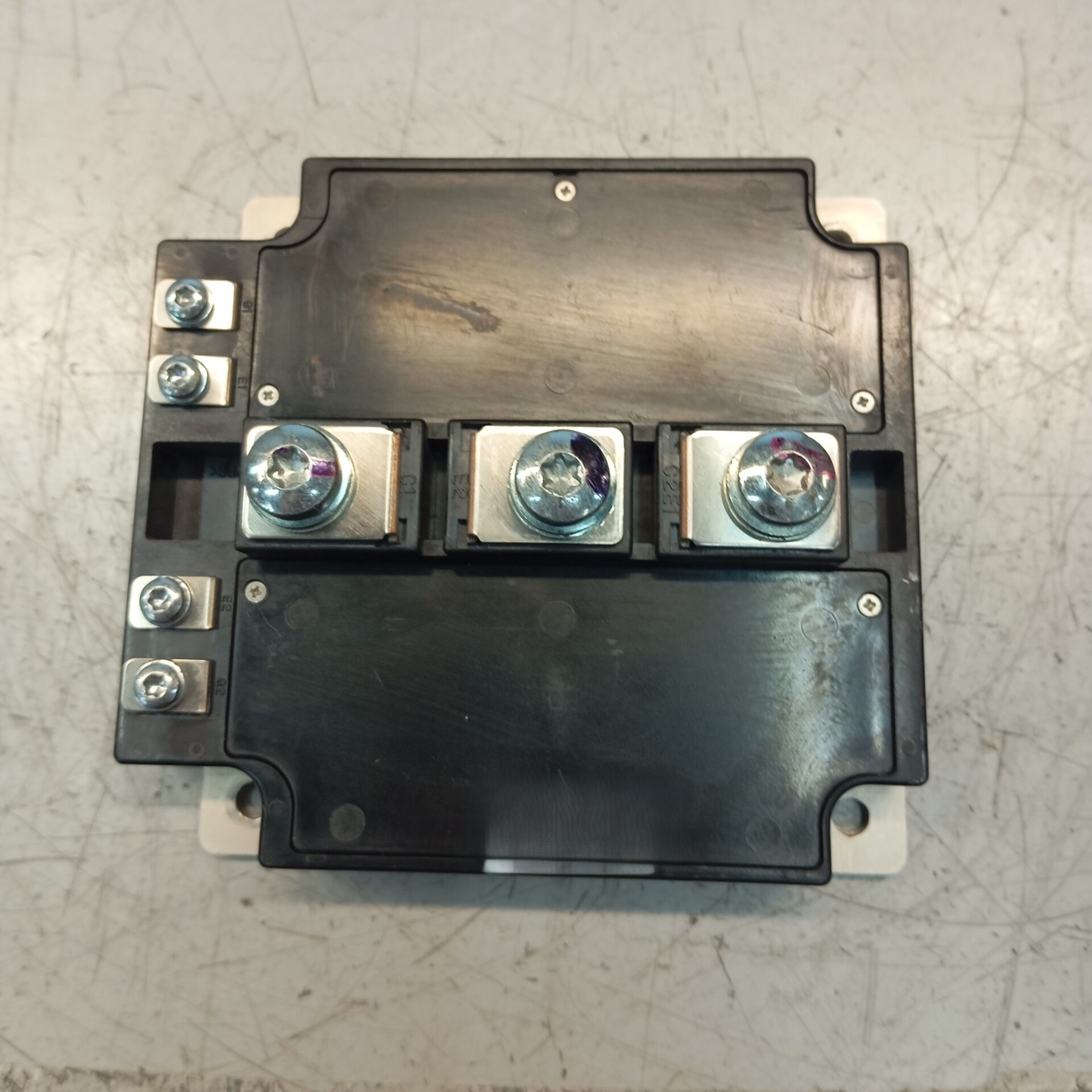 Transistor IGBT Dans Un Onduleur 0 Principe De Fonctionnement Et Diagnostic transistor-igbt-dans-un-onduleur-0-principe-de-fonctionnement-et-diagnostic