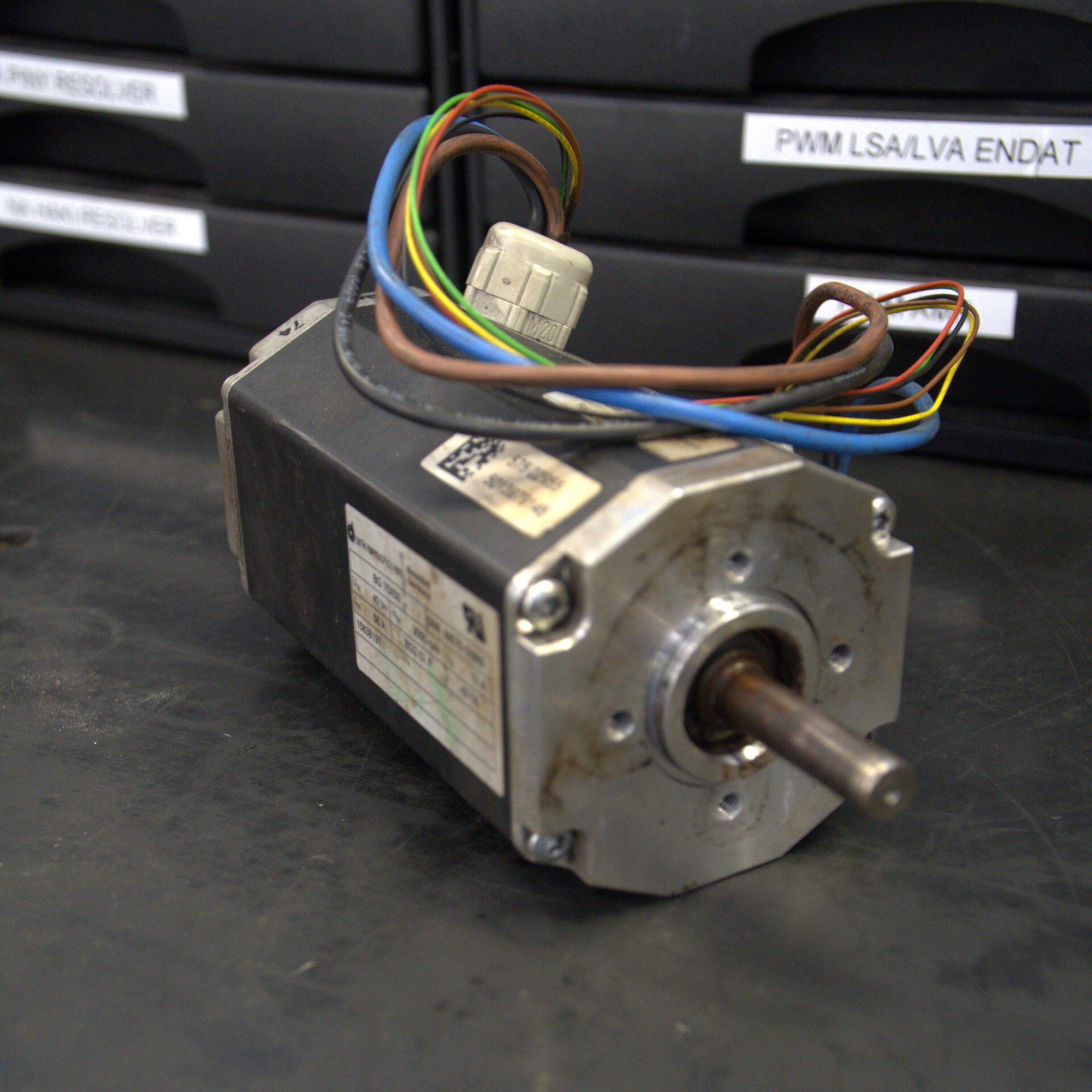 Moteur BG 75x25 MI
