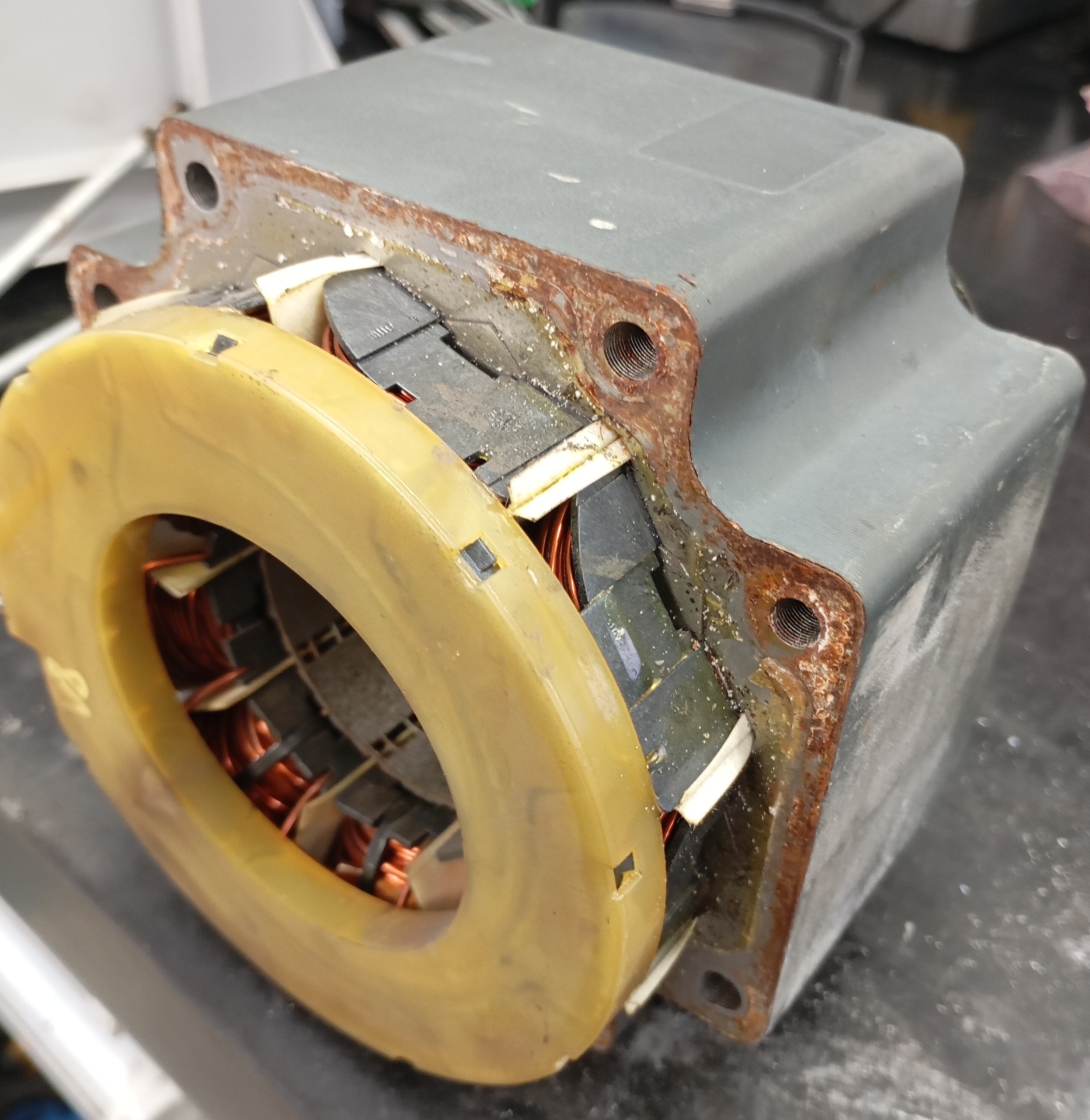reconditionnement Siemens 1FK7061-7AF71-1KH5